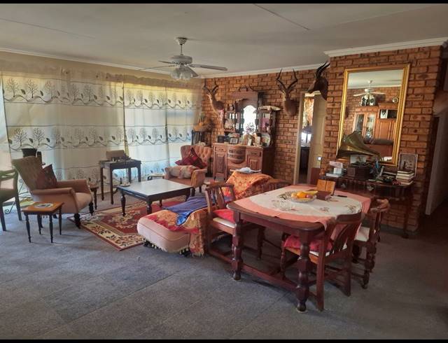 17,131M² SMALLHOLDING FOR SALE IN HILLSIDE